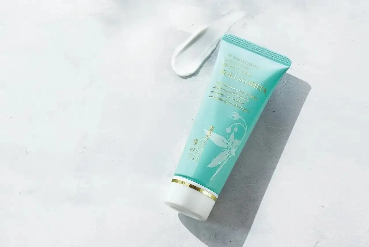 薬用W美白ハンドクリーム「雪の下」