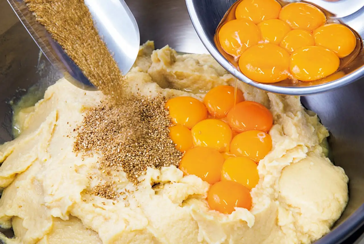 画像：添加物なしのにんにく卵黄「げんのもん」