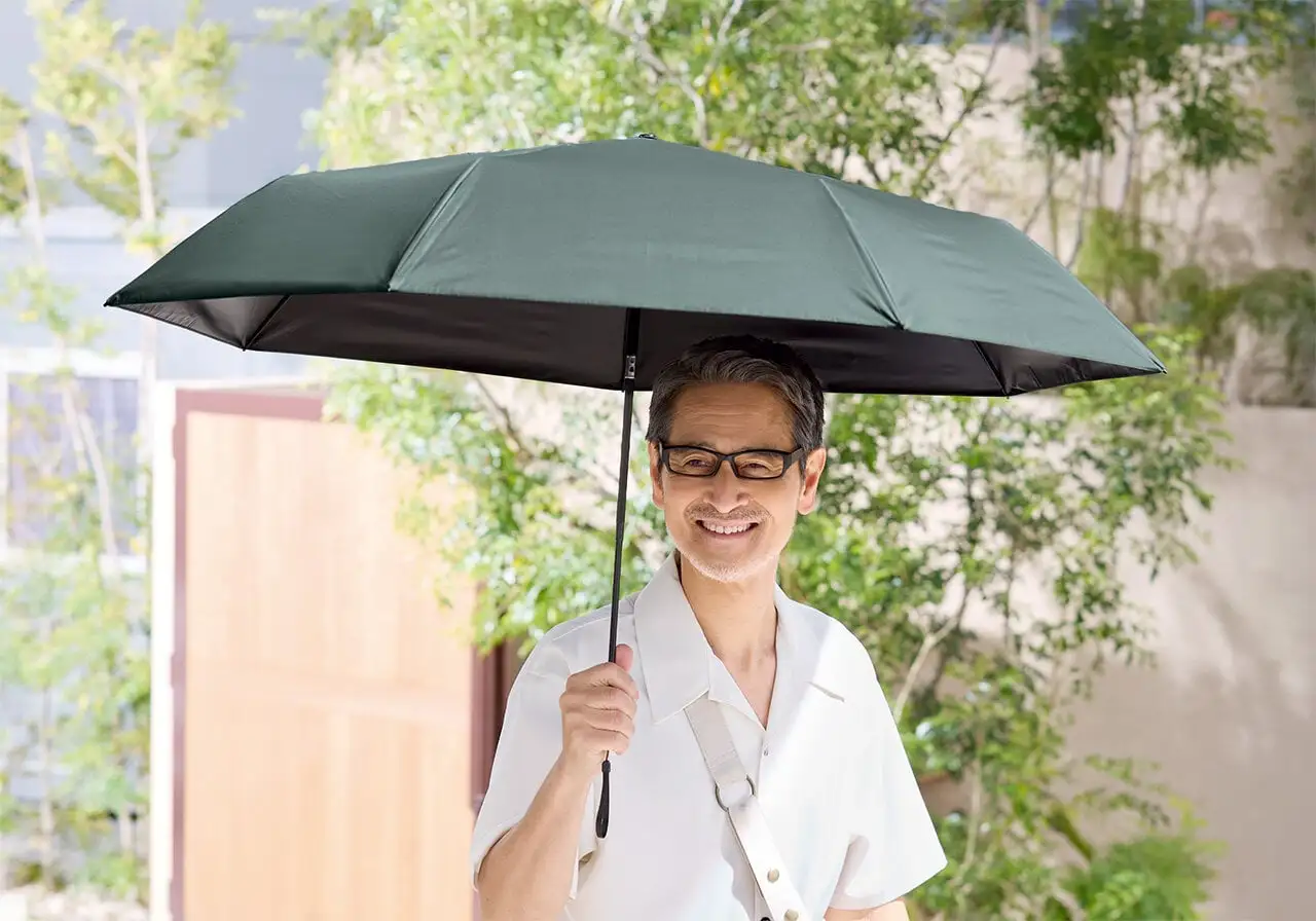 今や「男の日傘」は常識？ 「通販生活」は13年前に売っていました