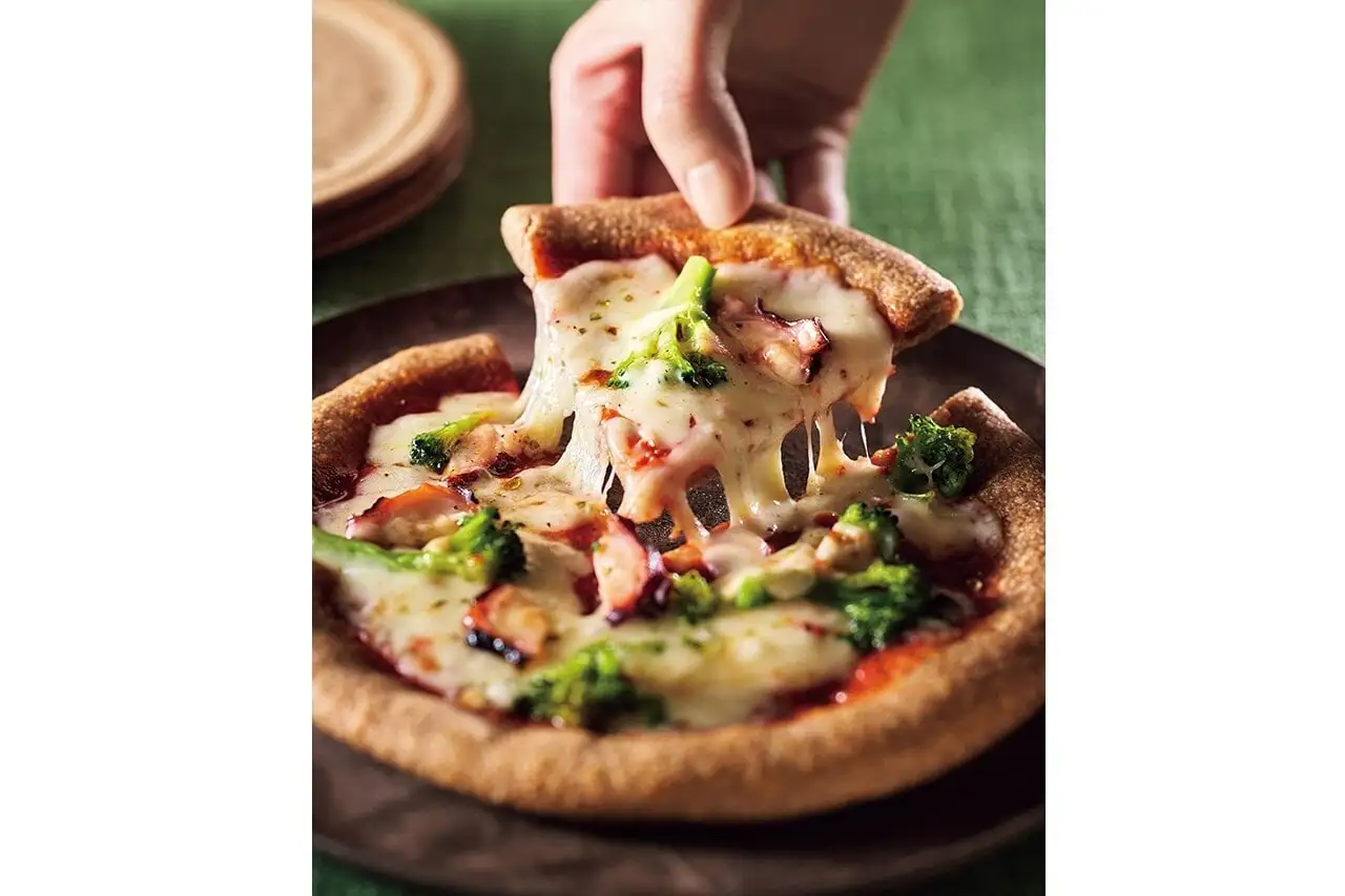 チーズとろんピザ