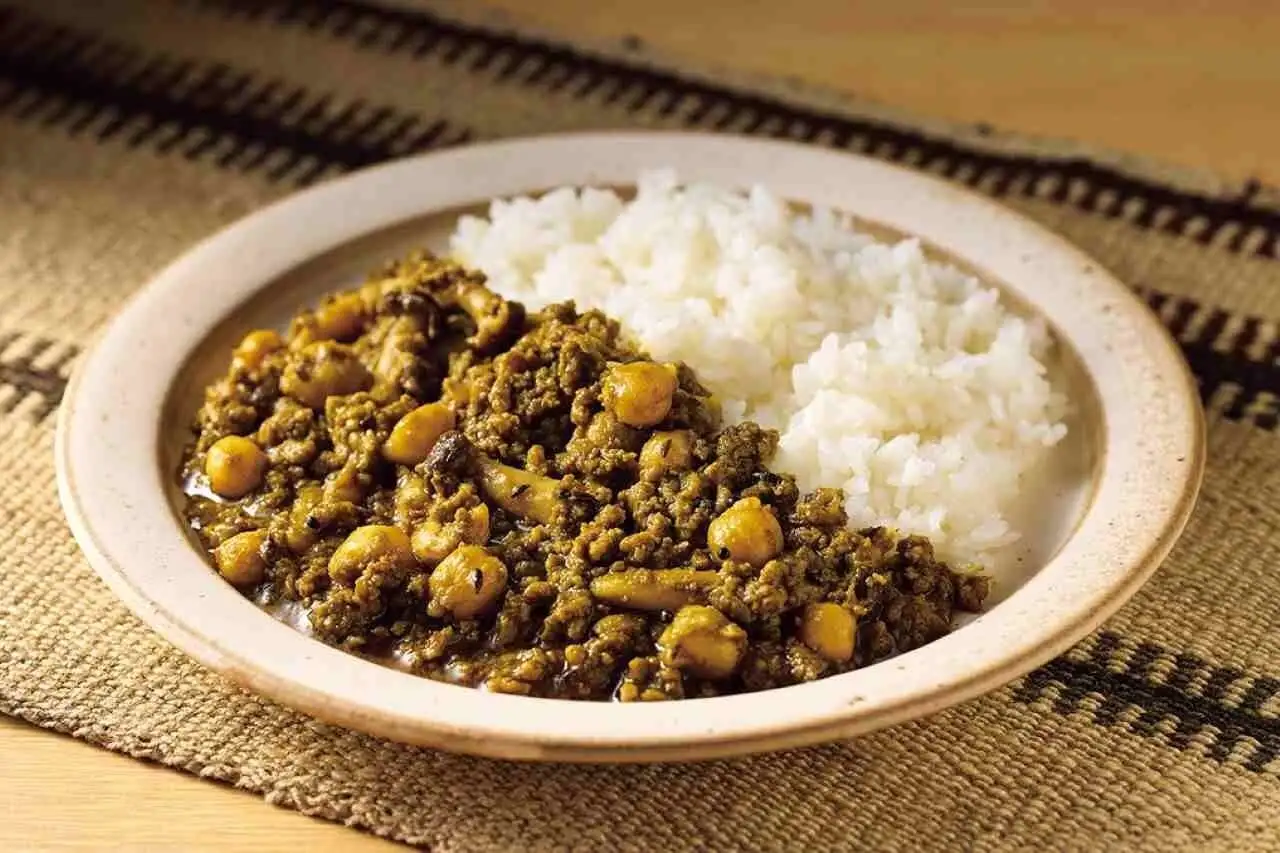 いちばん人気だった豚ひき肉とほうれん草の青カレー