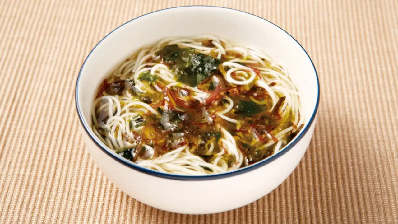 画像：国産海藻7種のスープをにゅうめんにアレンジ