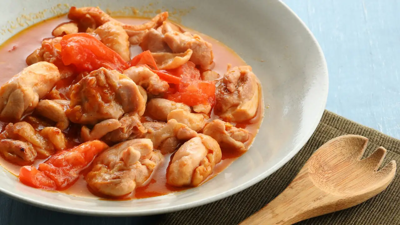 鶏肉のトマト煮