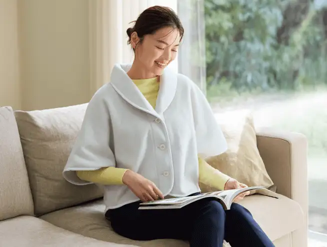 画像：フジヒートのフリース肩掛（女性用・男性用）