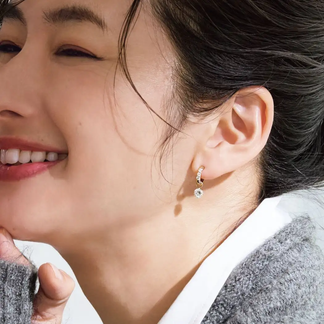 モアッサナイトピアリング