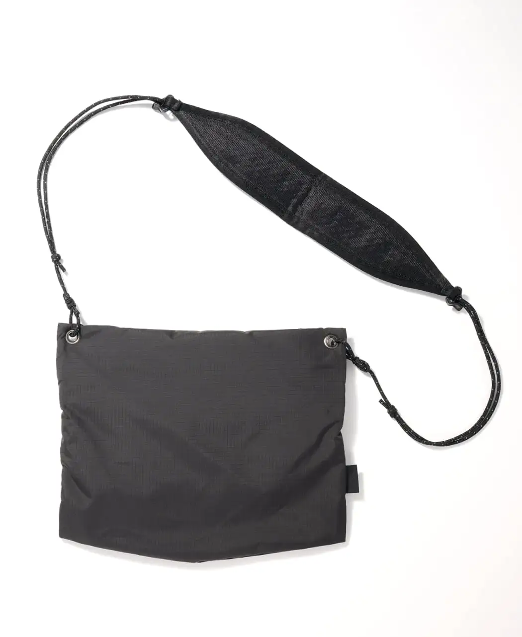 テラヴィア・サコッシュ2