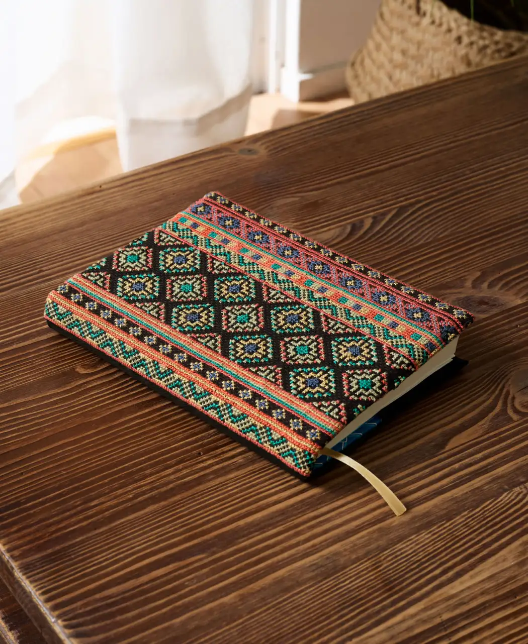 通販生活®アラブ刺繍のポーチ／ノートカバー／クッションカバー