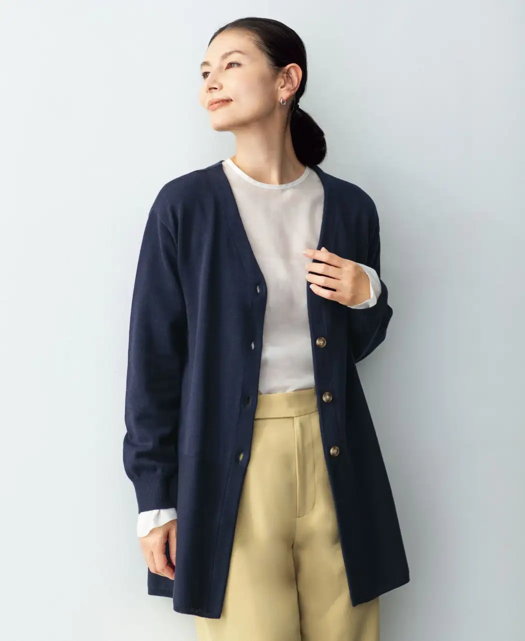 コットンシルクVネックカーディガン1