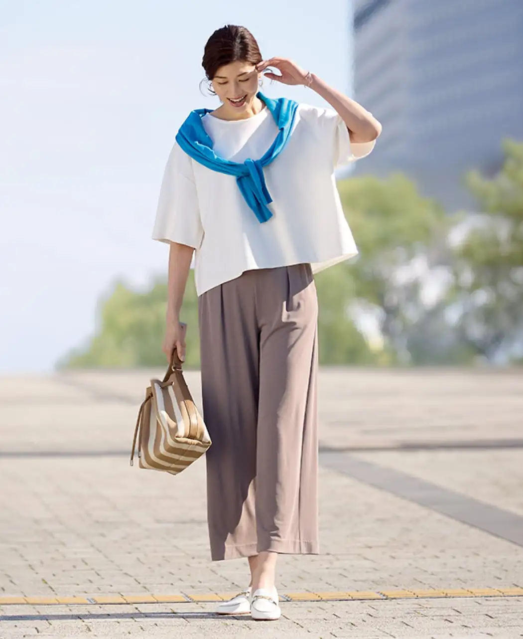 そよ風ワイドアンクル丈パンツ0