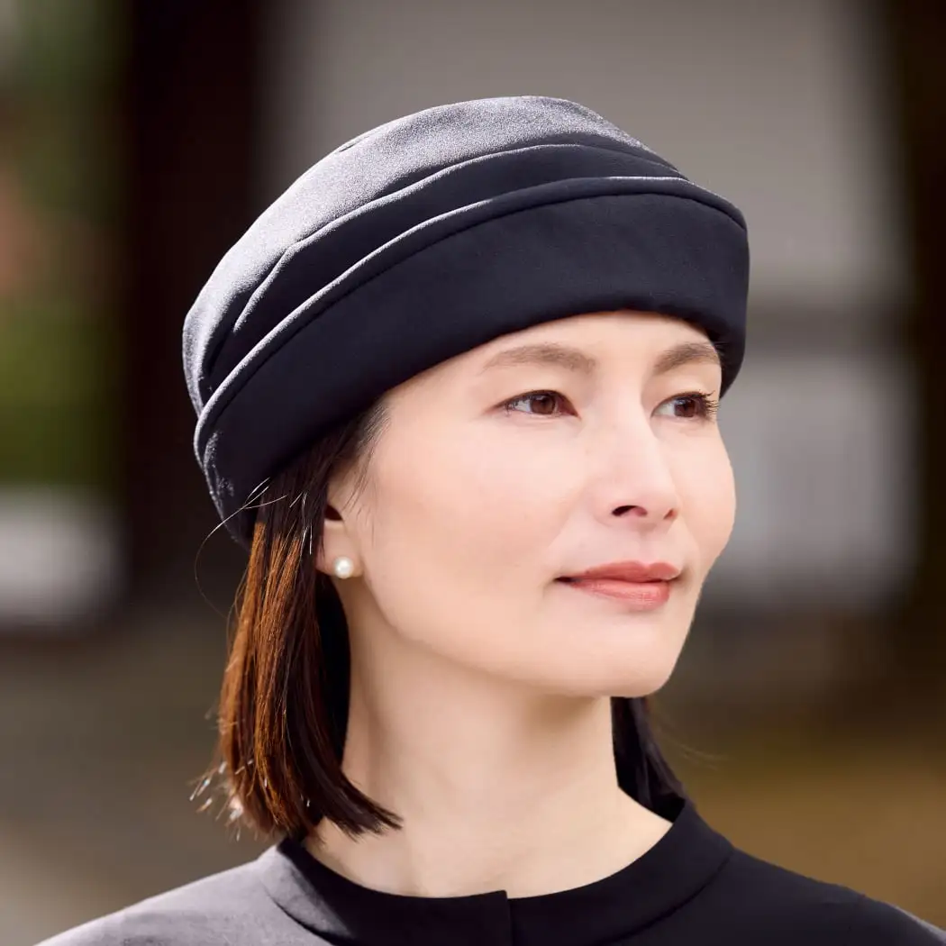 画像：フォーマルトーク帽子