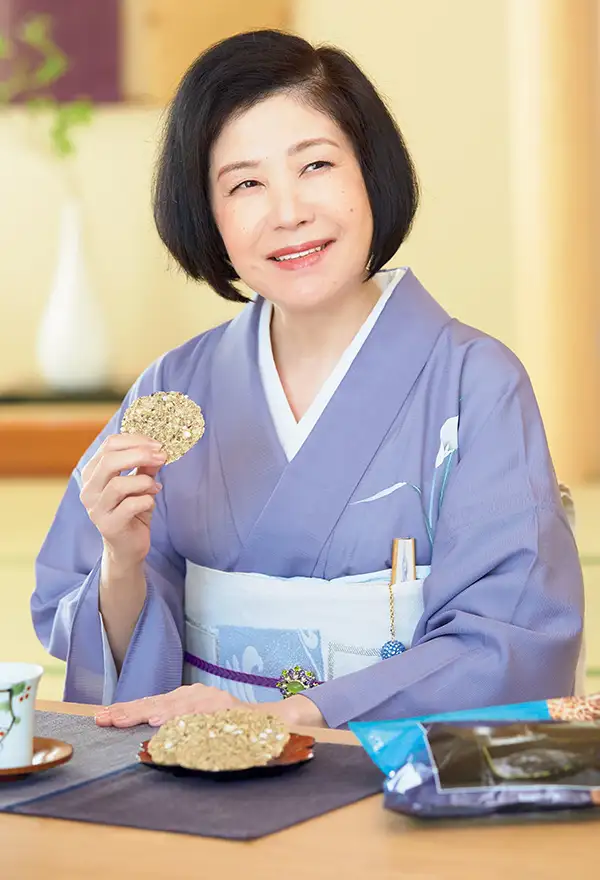 予約販売】本 通販生活の薄焼いわし