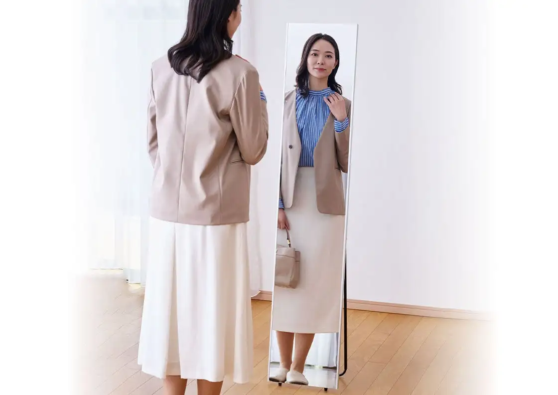 画像：割れない鏡