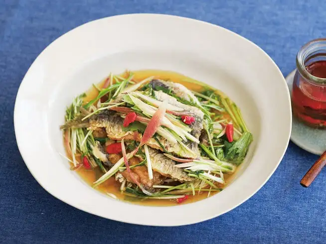 香味野菜と青魚の薬膳酢漬け イメージ