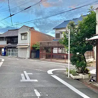 熟年夫婦の距離感すぎるネコ　　からくりぴーちさん